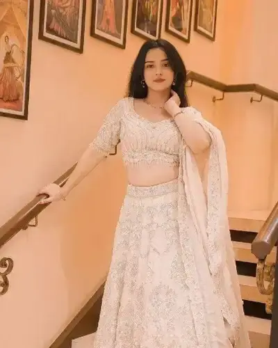 Escort Etapalli